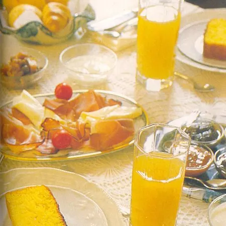 Bed & Breakfast Borgonuovo 4*