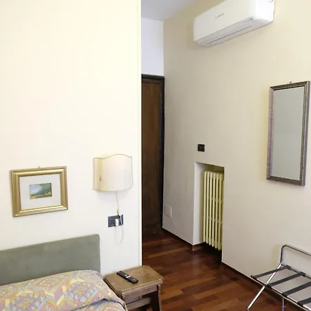 Borgonuovo 3*